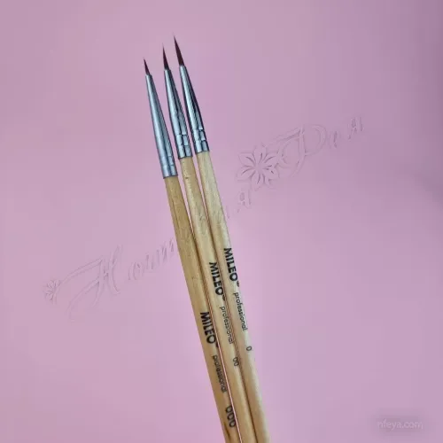 Кисть тонкая Mileo 0,00, 000