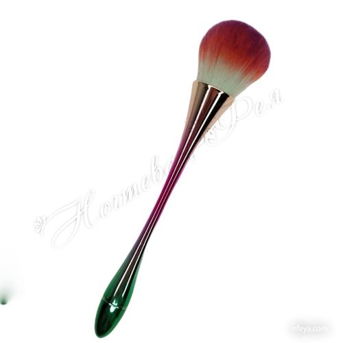 Кисть разноцветная для макияжа с удлиненной узкой ручкой (длина 20 см)