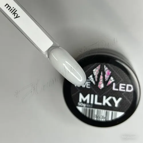 Wave Eurogel LED Камуфлирующий, 10 г (DLX: Milky brush gel)