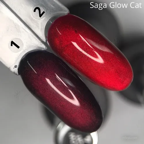 Saga GLOW CAT Гель-лак с эффектом кошачьего глаза, 9 мл