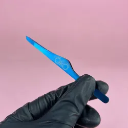 OkO Tweezer Blue LimitedEdition, Пінцет для брів (ручне заточення), синій